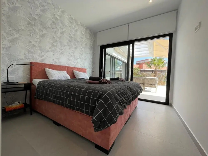 Modern Villa Near Guardamar