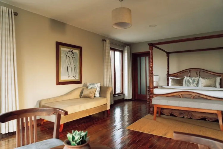 The Scenery Residence