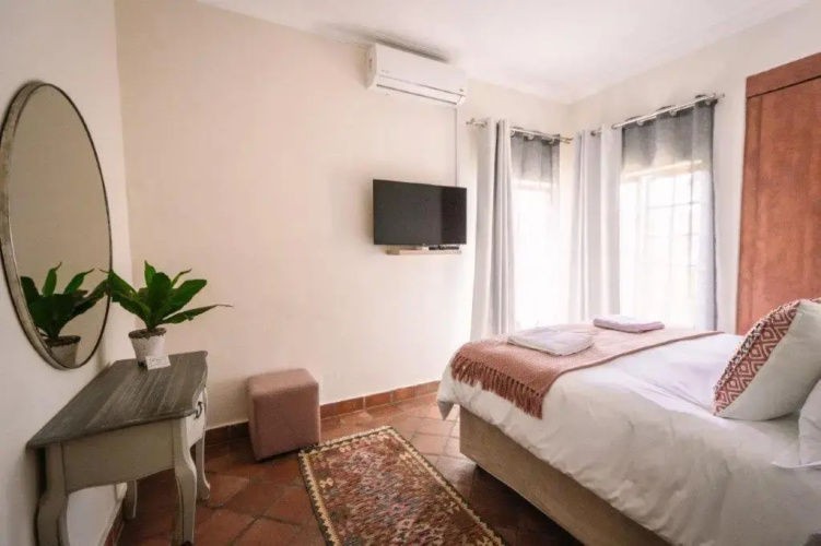 LilyRose Bed & Breakfast