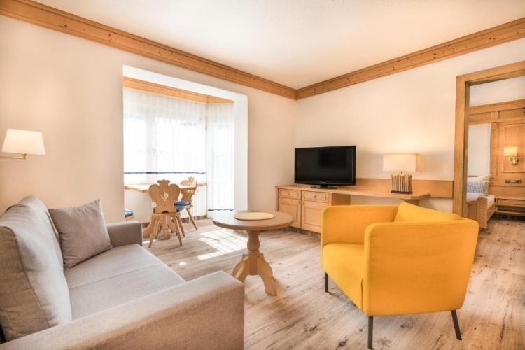 Deluxe Suite