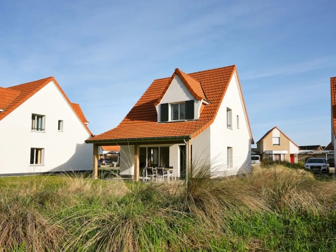 3 Bedrooms Luxury Cottage