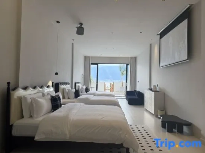 Quadruple Family Suite with sea view