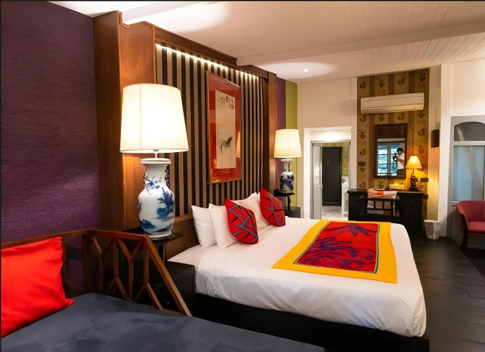 Zantiis Ndol Villas