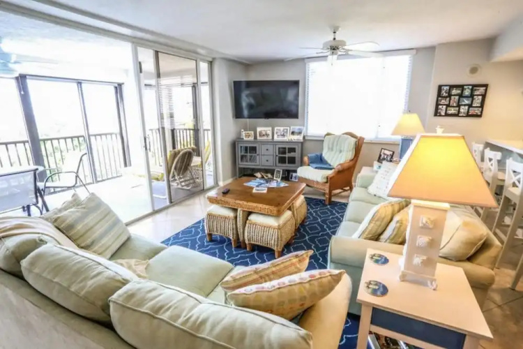 Ocean Harbor 504B