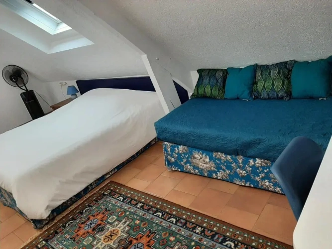 Poetry Triple room