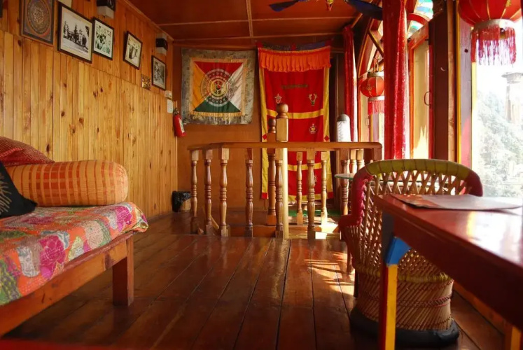 Domas Inn