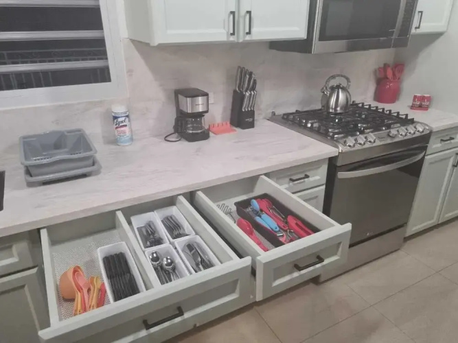 Condo With Pool - Sleeps 8 & bbq Facilities
