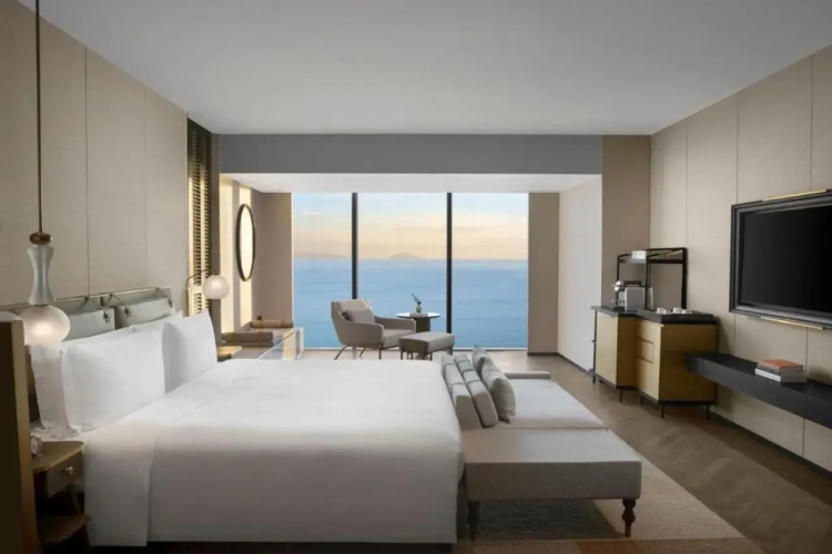 Hoiana Hotel & Suites