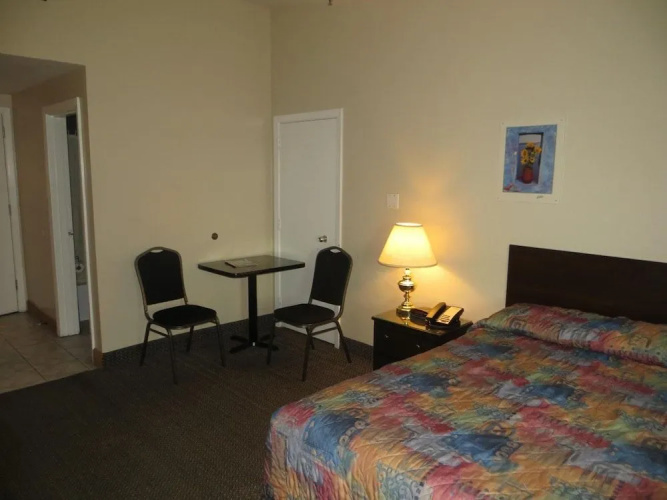 Airport Motor Inn