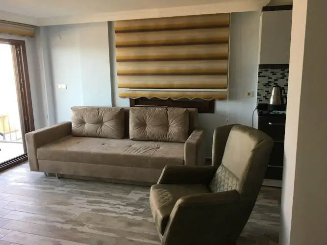 Seraysen Apart
