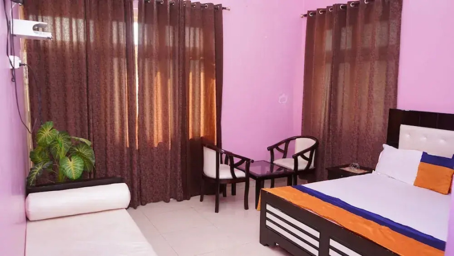 Hotel Apoorva
