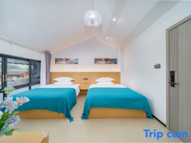 Standard Twin Attic room
