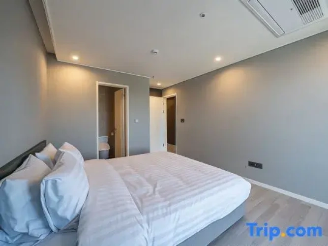2 Bedrooms Deluxe Double Family room