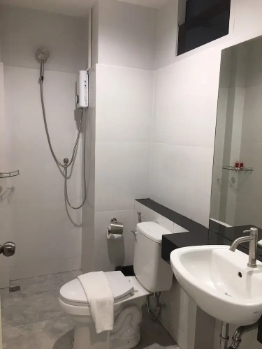 Superior Double Basement room