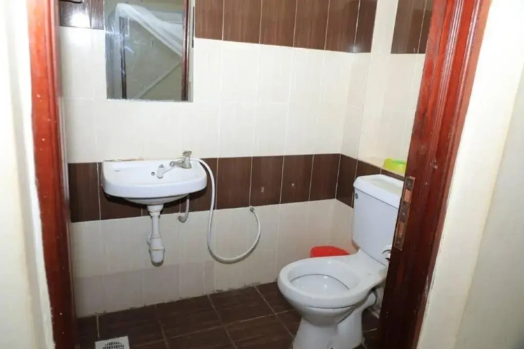 3 Bedrooms Apartment