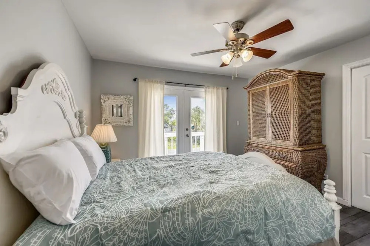Deja Blue by Book That Condo