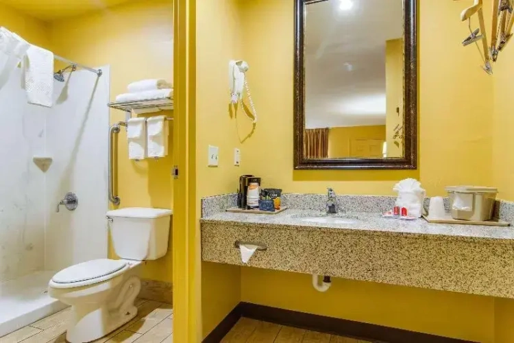 Standard Sextuple room
