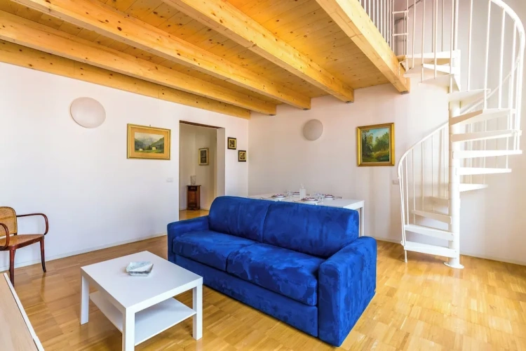 3 Bedrooms Apartment