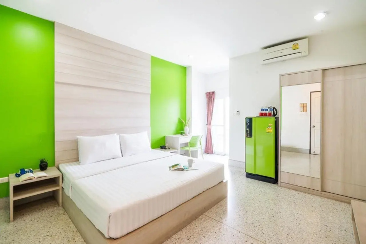 The Fifth Residence Hotel