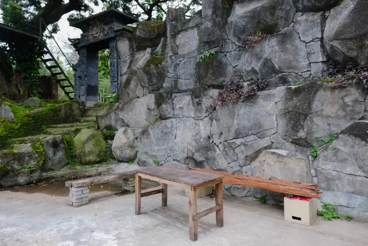 Oyo 667 Demilo Inn