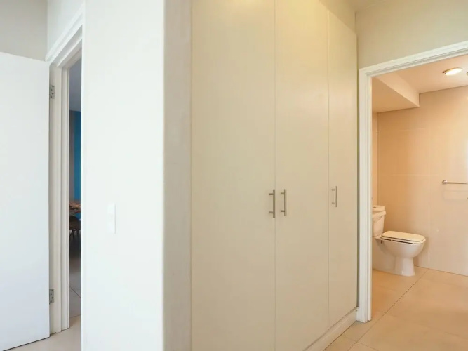 Dolphin Beach H103