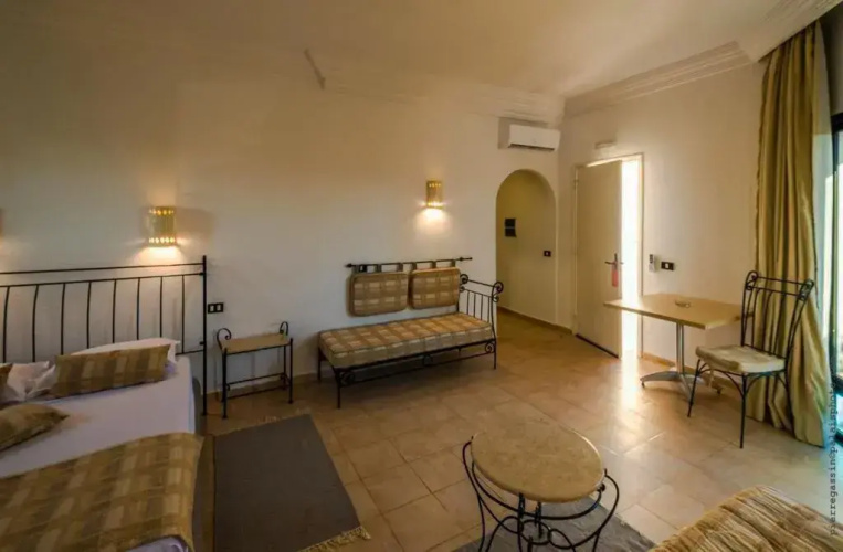 Cercina Hotel