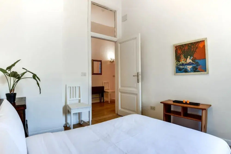Nice and Bright 2 bed Flat Near Termini