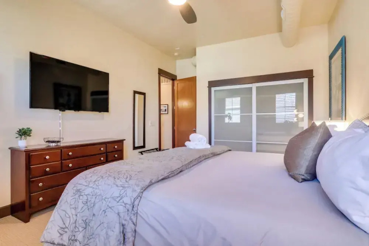 Walk Downtown: Stunning Condo w/ Attached Garage