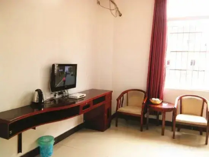 Dongxing Hongda Hotel