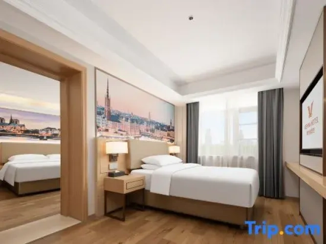Deluxe Family Suite