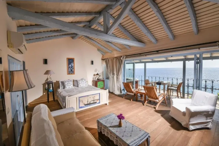Deluxe Double room with balcony and with sea view