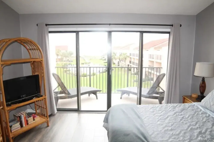 Sea Place 13239 2 Bedroom Condo by RedAwning