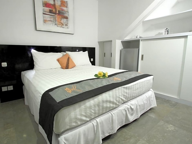 Double Hotel Room
