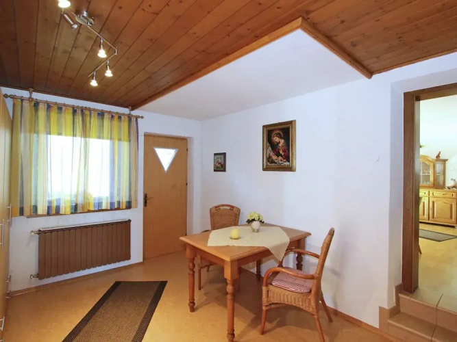 Apartment In Uderns With Balcony Cot Heating Parking