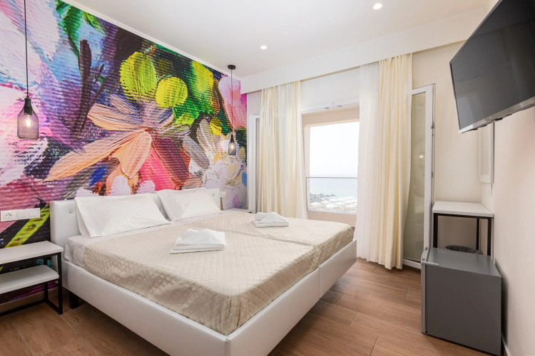 Aqua Luxury Suites Roda