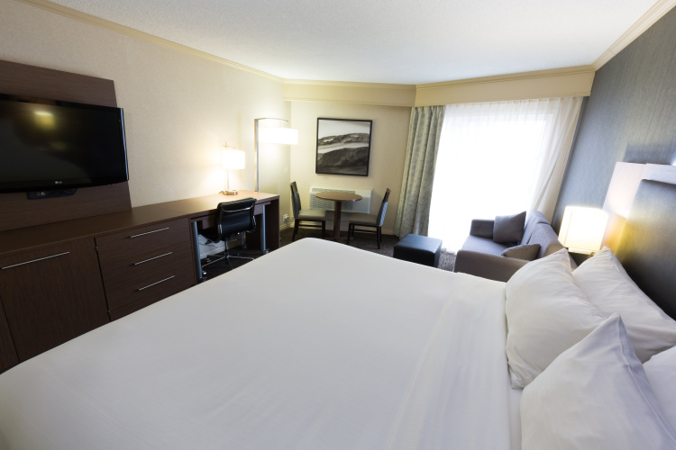 Holiday Inn Express Edmonton Downtown photo 8