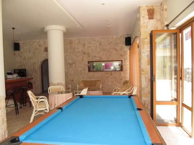 Arkadi Apartments