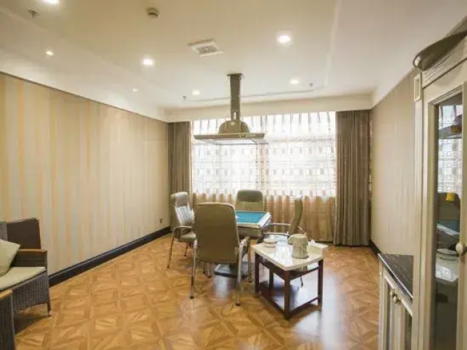 Chunqiu Hotel