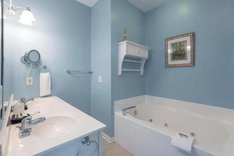 3 Bedrooms Apartment