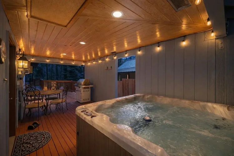 2 Bedrooms Cottage
