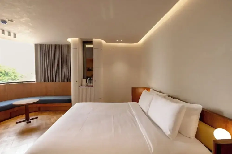 Luxury Double room with city view