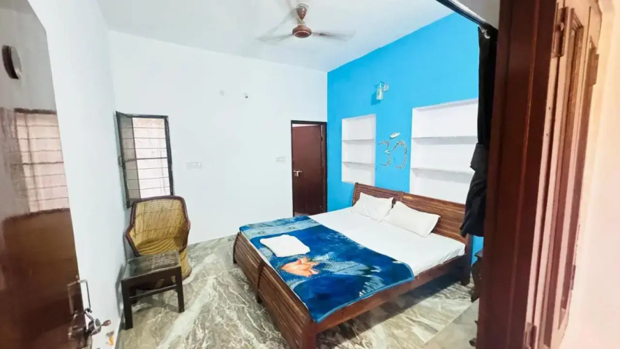 Suri Guest House