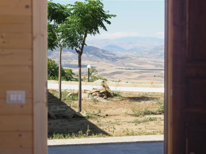 2 Bedrooms Bungalow