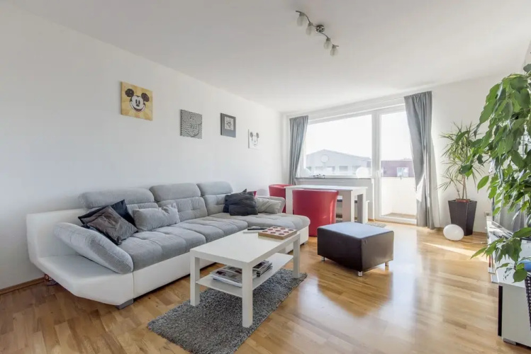 PRIVATE APARTMENT VOßSTRAßE