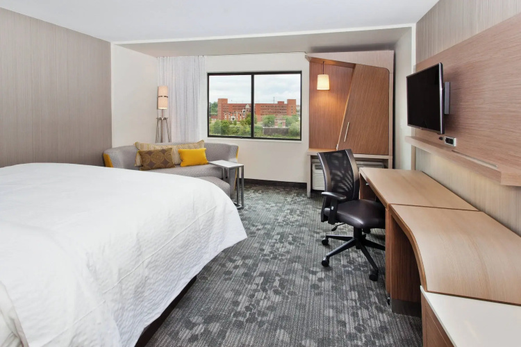 Courtyard by Marriott Columbus Phenix City