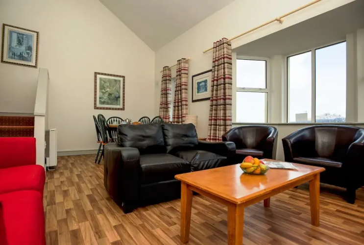 Spanish Cove Holiday Home Sleeps 5