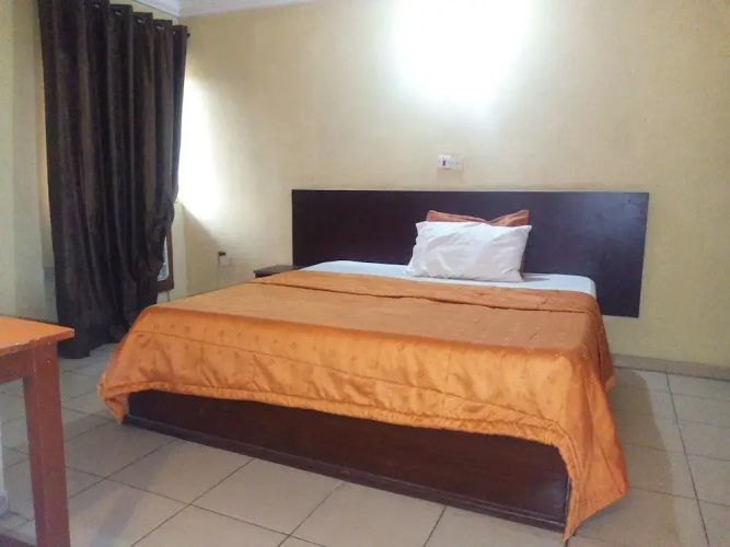 Offshoreroomz Hotel