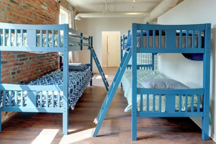 Explore Old Market: Convenient Omaha Condo
