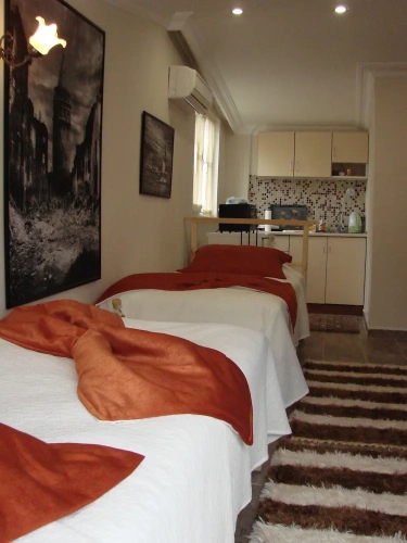 1 Bedroom Economy Twin room with courtyard view