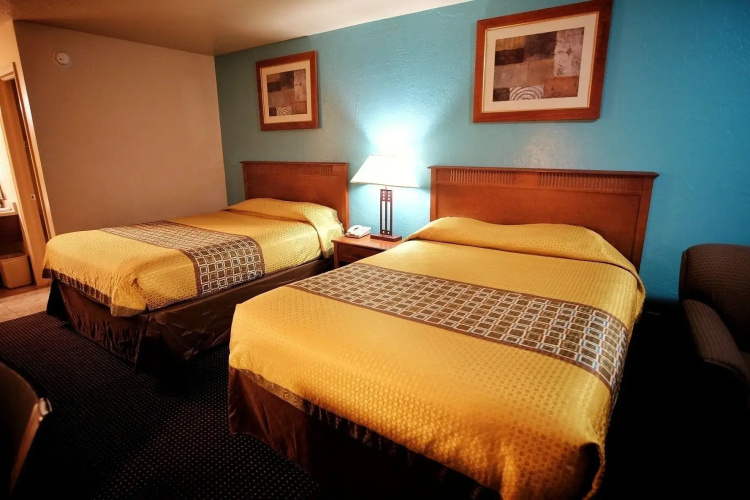 Claridge Inn